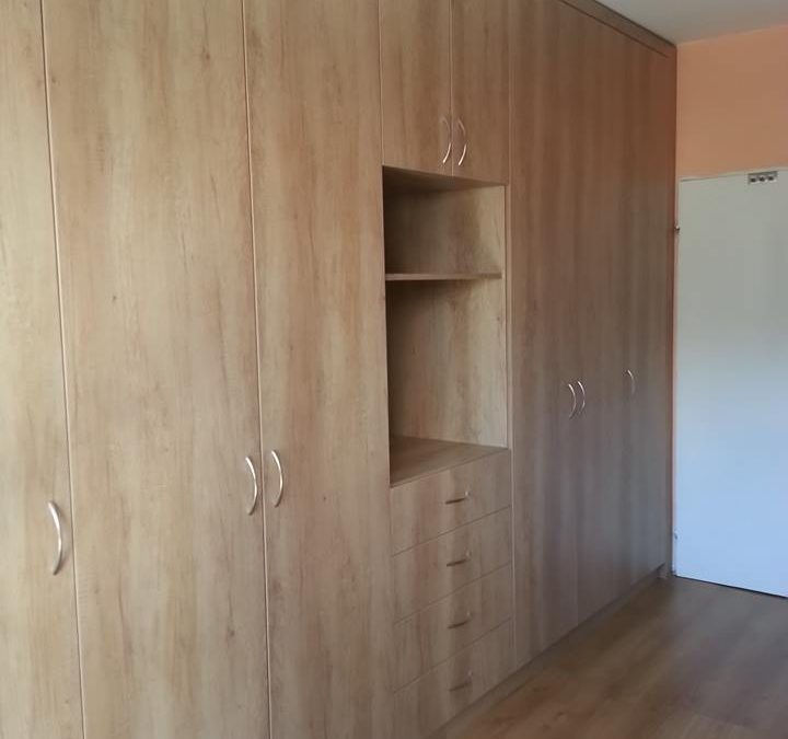 Гардероб по поръчка