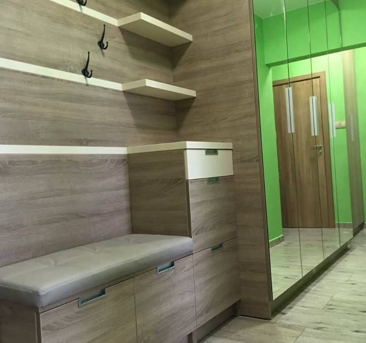 Обзавеждане на антре по поръчка
